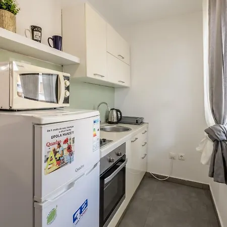 Mala Kate Apartment