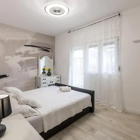 Mala Kate Apartamento *